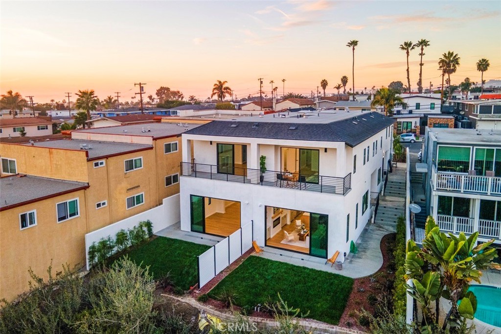 229 Avenida Monterey A