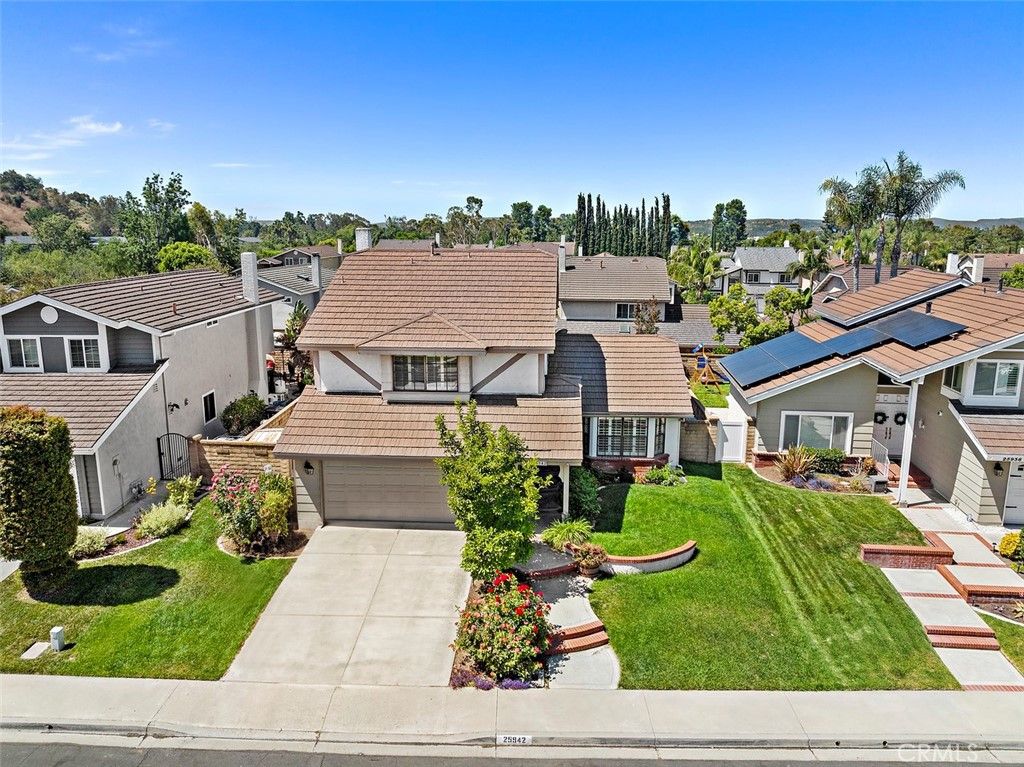 listing image 130725754001379803848