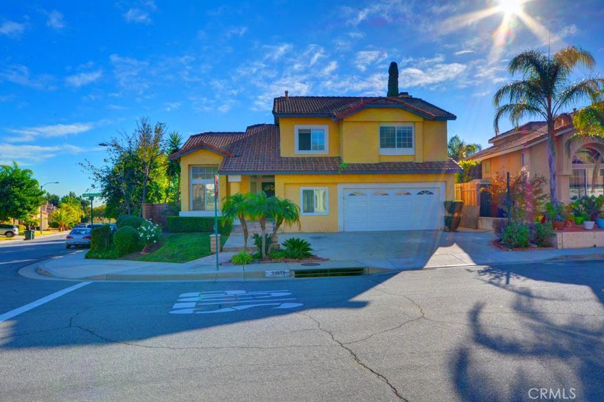 Stunning 4 bedroom, have new interior paint and new  wood laminate flooring, 2.5 bath situated in convenient Rancho Cucamonga, good rental neighborhood. Perfect for your family or as a rental. Turn-key.