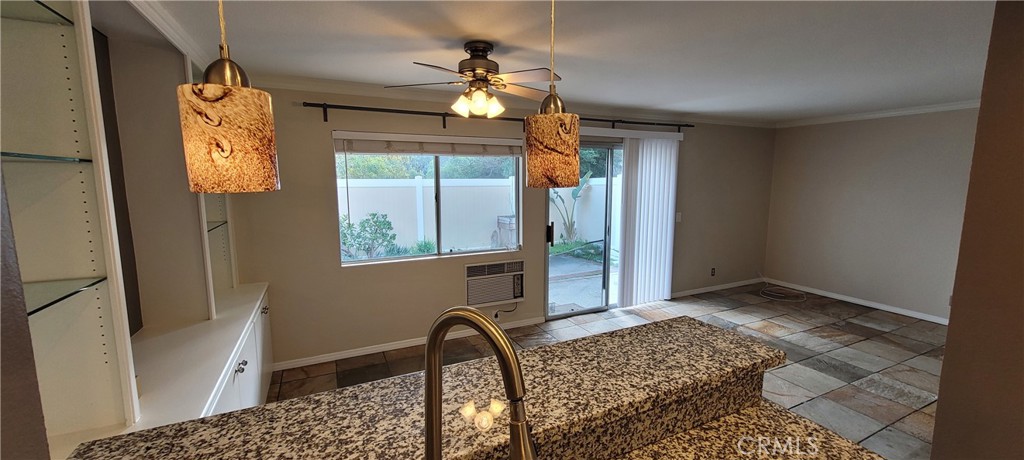 Valencia (VAL) - Residential Lease