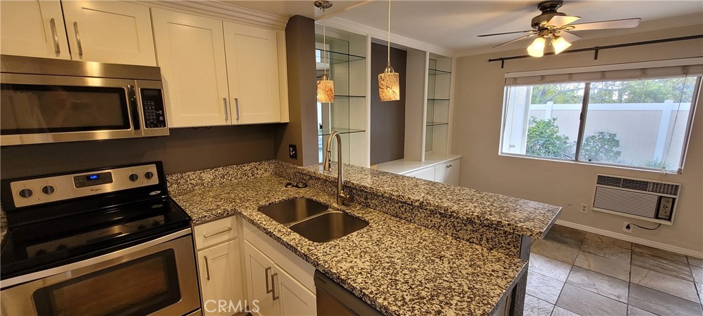 Valencia (VAL) - Residential Lease