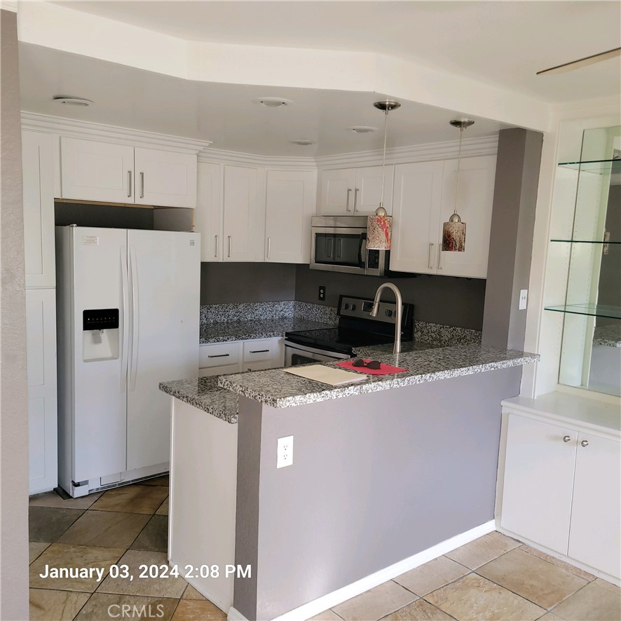 Valencia (VAL) - Residential Lease