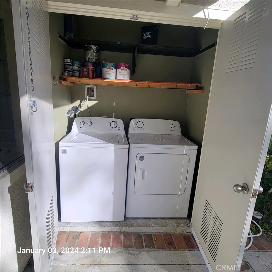 Valencia (VAL) - Residential Lease