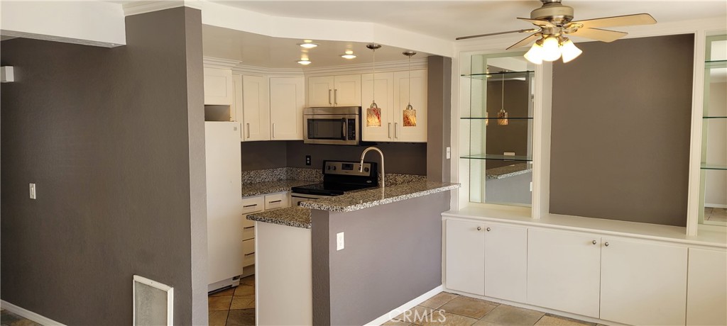 Valencia (VAL) - Residential Lease