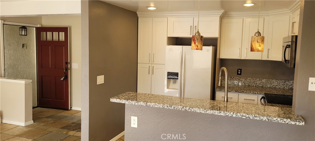 Valencia (VAL) - Residential Lease