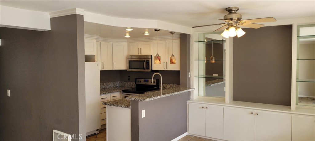 Valencia (VAL) - Residential Lease