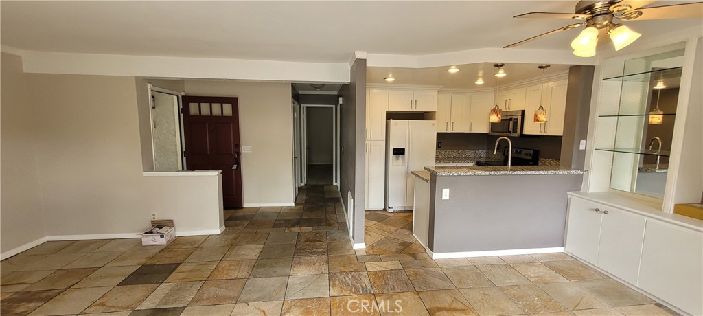 Valencia (VAL) - Residential Lease