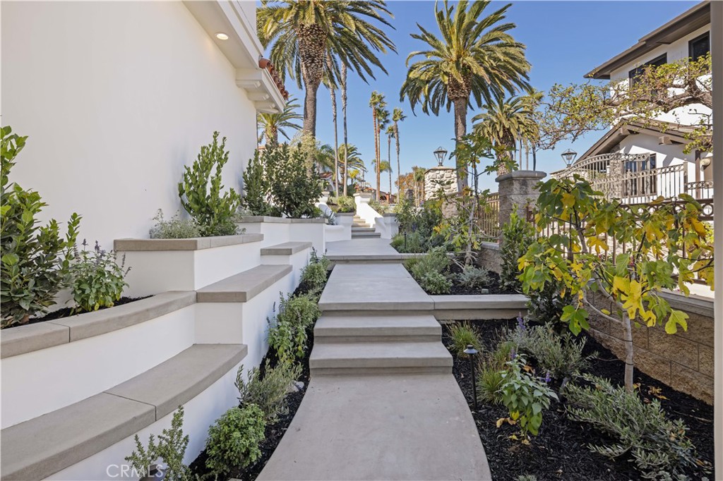 Newport Heights (NEWH) - Residential