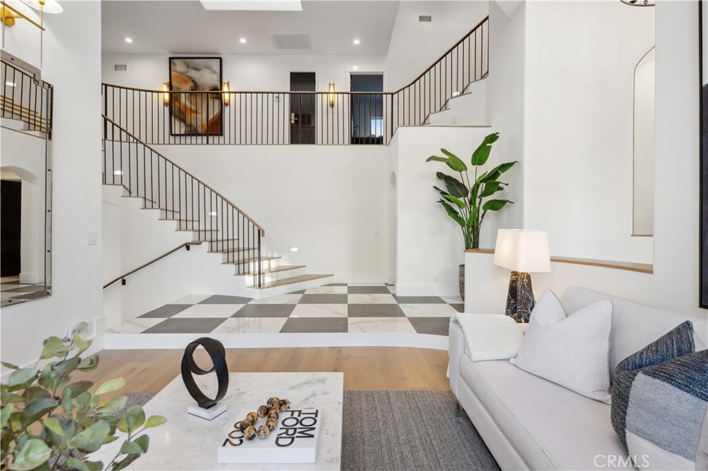 Newport Heights (NEWH) - Residential