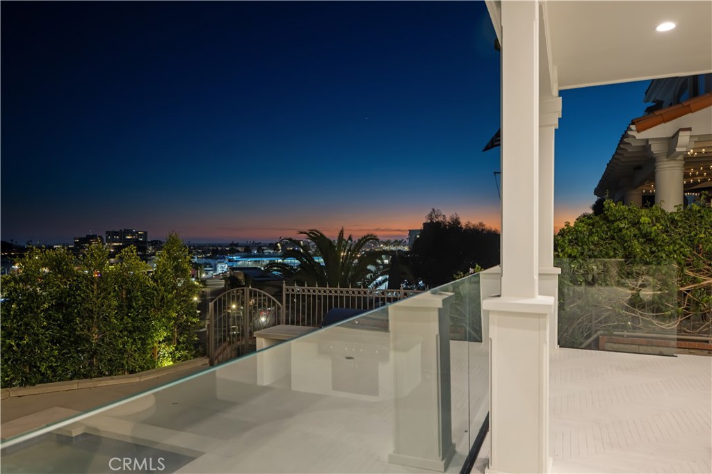 Newport Heights (NEWH) - Residential