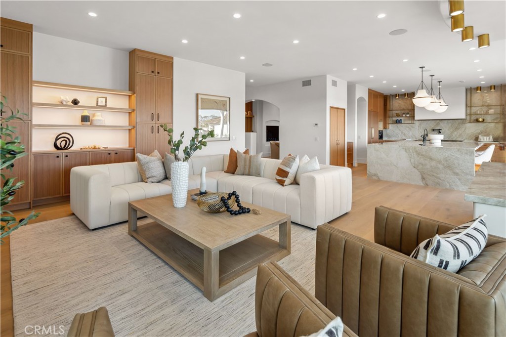 Newport Heights (NEWH) - Residential