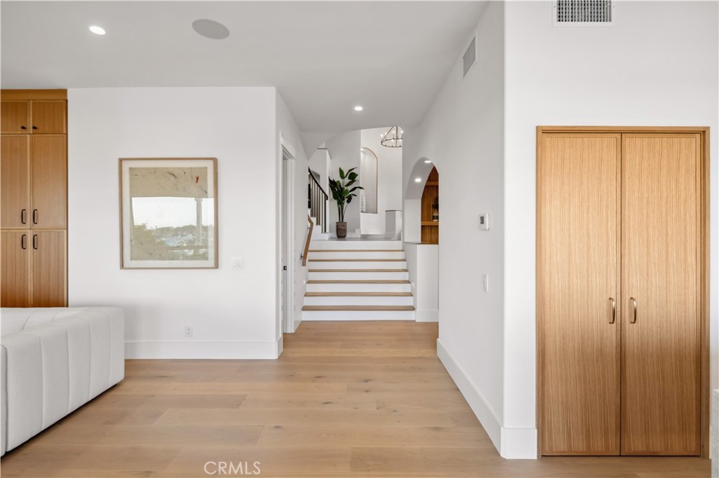 Newport Heights (NEWH) - Residential