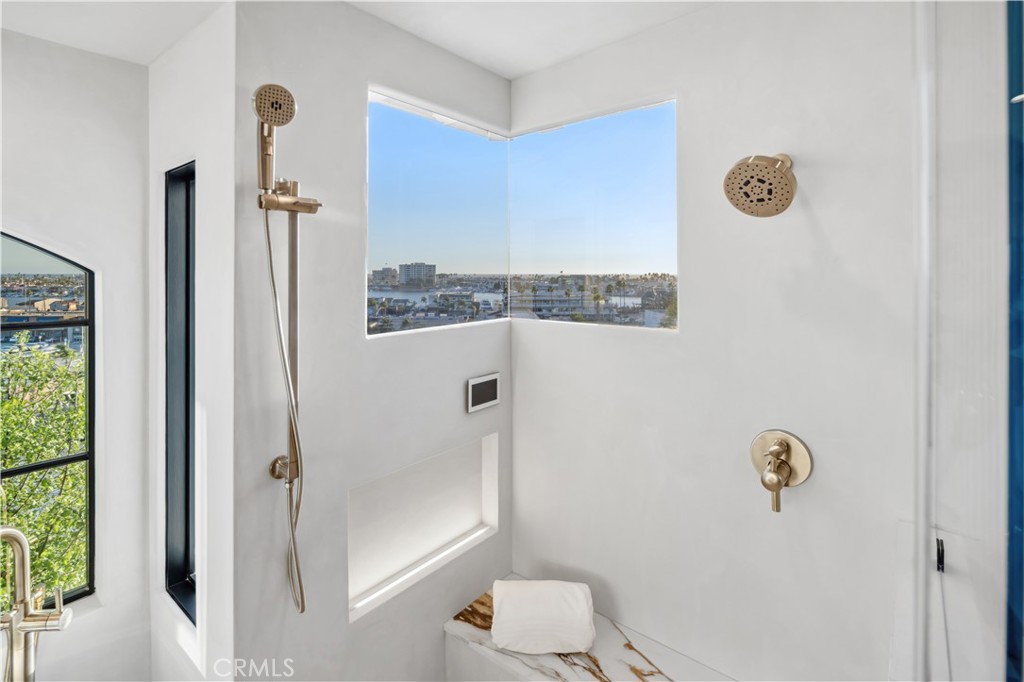 Newport Heights (NEWH) - Residential