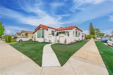 A home in Inglewood