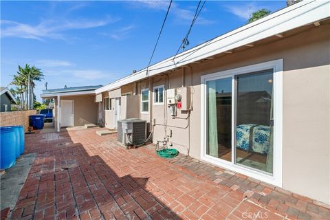 A home in La Mirada