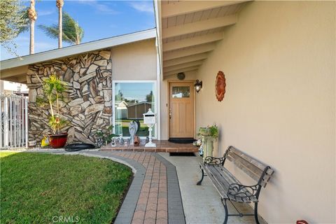 A home in La Mirada