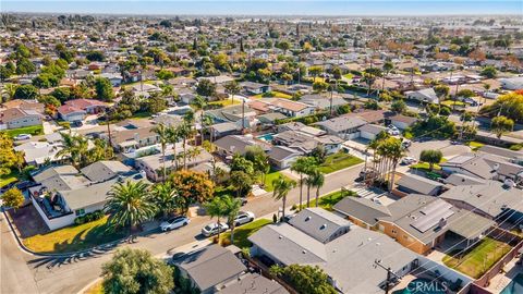 A home in La Mirada