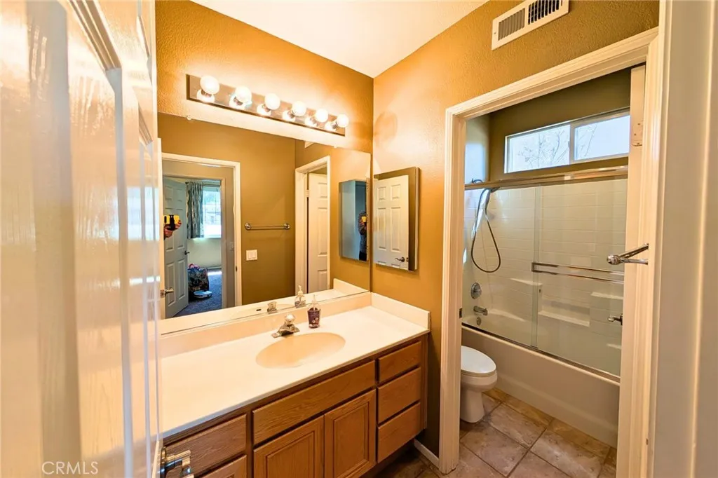 Murrieta, California 92562, United States, 5 Bedrooms Bedrooms, ,3 BathroomsBathrooms,Residential,Contingent,88082