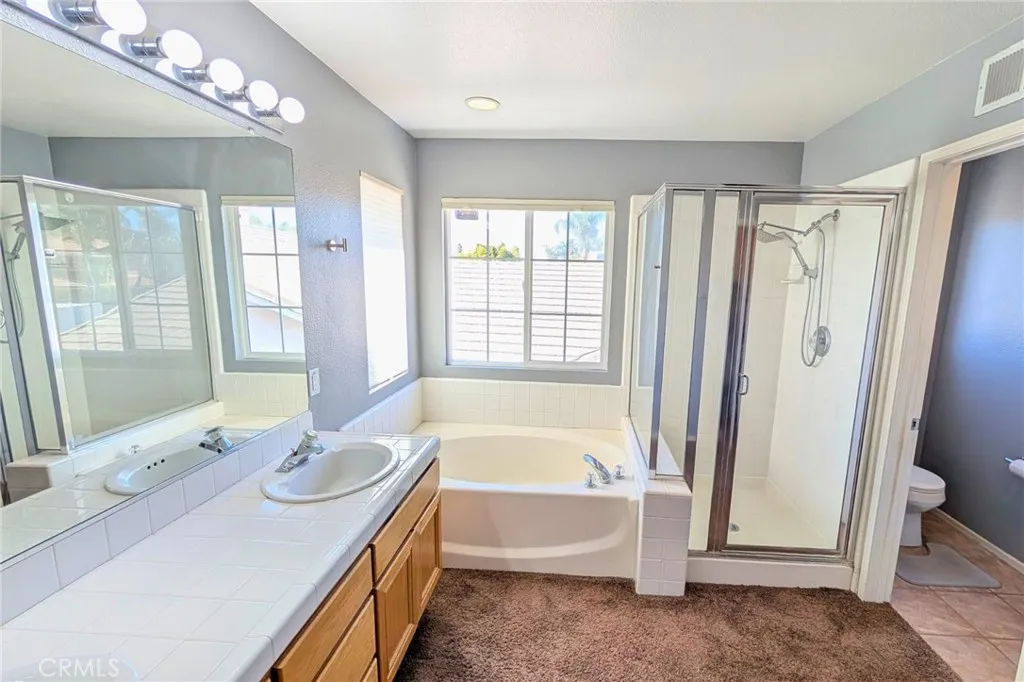 Murrieta, California 92562, United States, 5 Bedrooms Bedrooms, ,3 BathroomsBathrooms,Residential,Contingent,88082