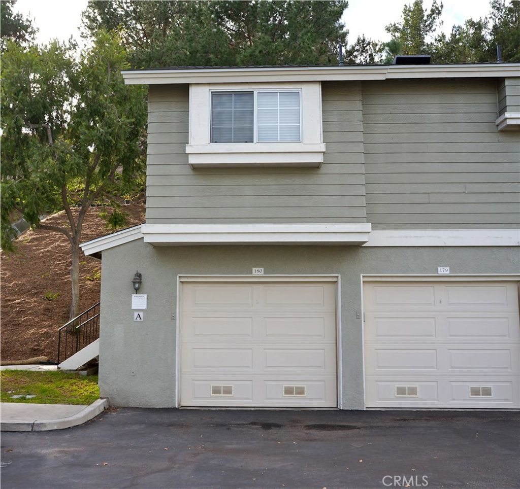 listing image 130722336379936657368