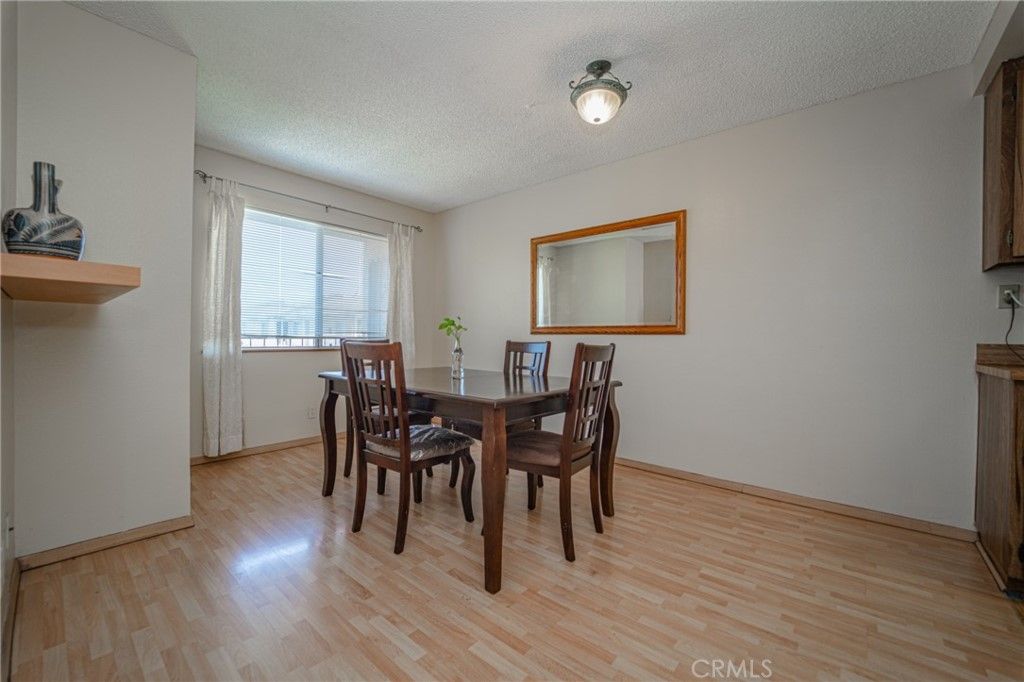 listing image 130724833021542026071