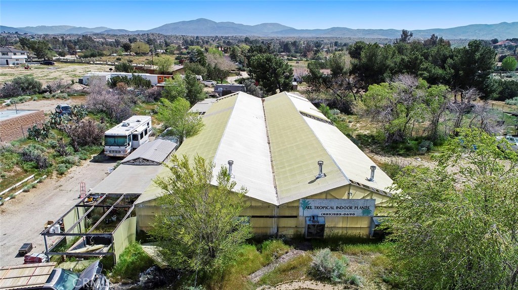 3636 Pearblossom Hwy