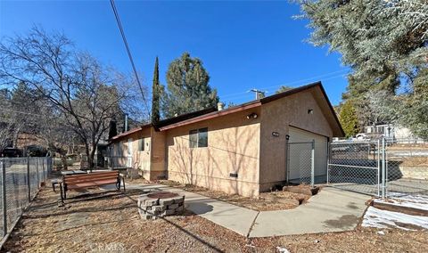 Photo of 43729 Lake View Road, Lake Hughes, CA 93532 (MLS # SR25033609) Photo of 43729 Lake View Road, Lake Hughes, CA 93532 (MLS # SR25033609)