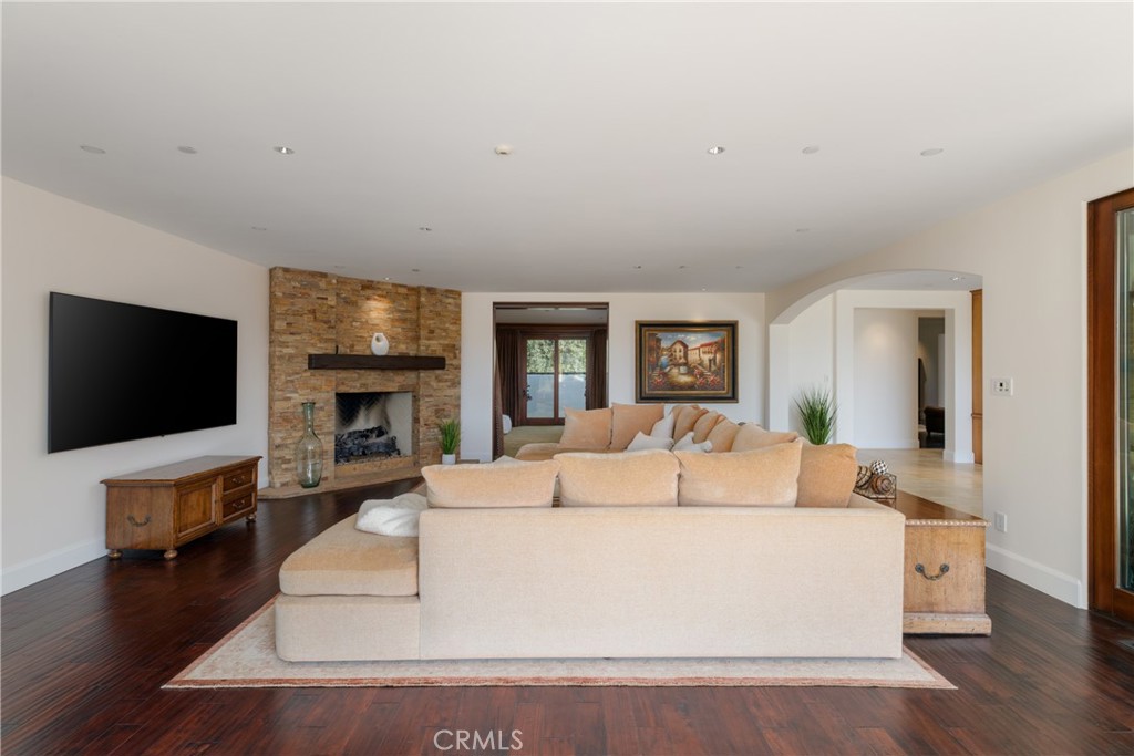 Hidden Mountain (HM) - Residential