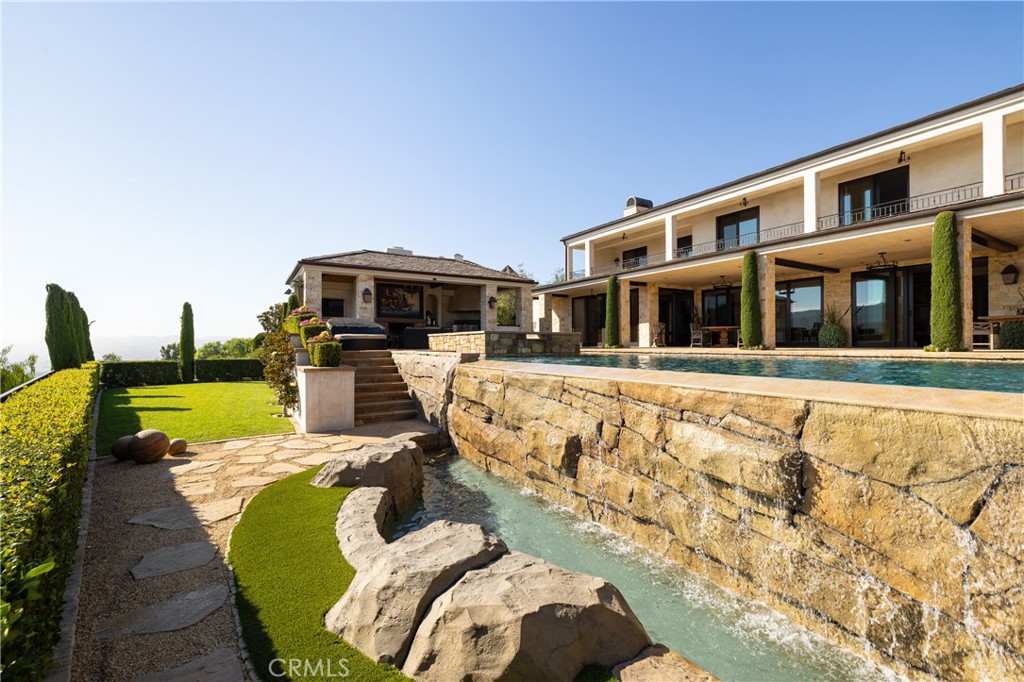 Hidden Mountain (HM) - Residential