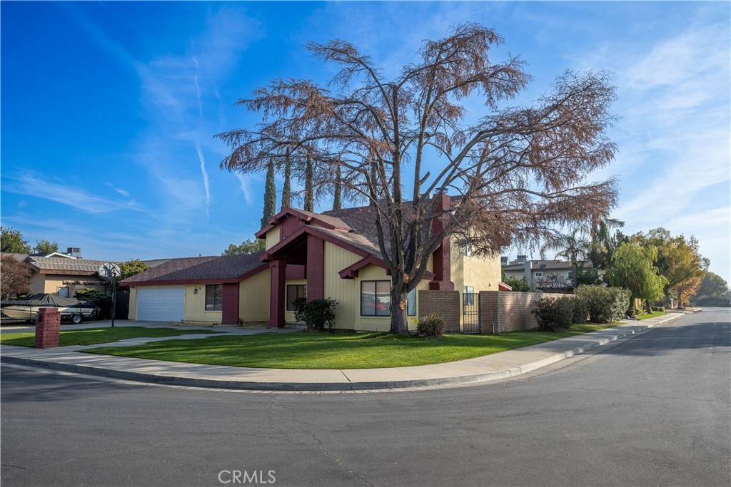 View Bakersfield, CA 93309 house