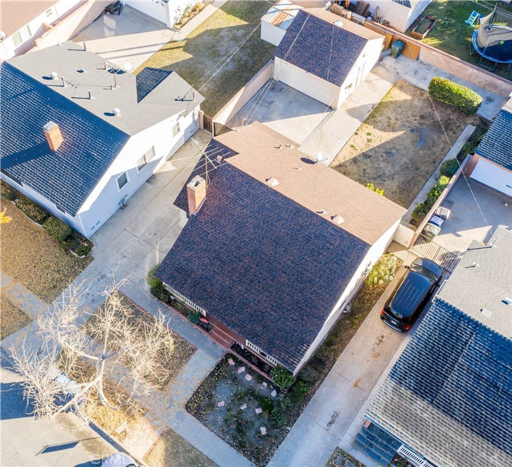 listing image 130725535971673223736