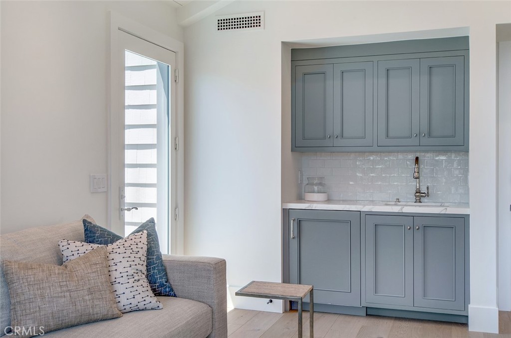 Lido Island (LIDO) - Residential