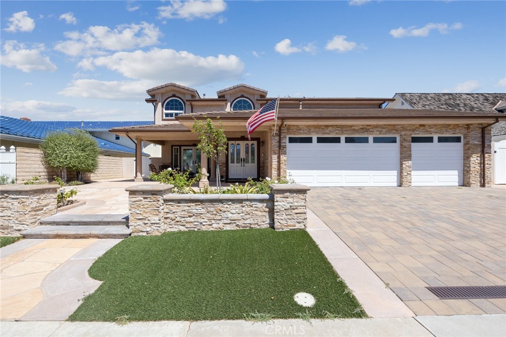 2030 Leeward Lane