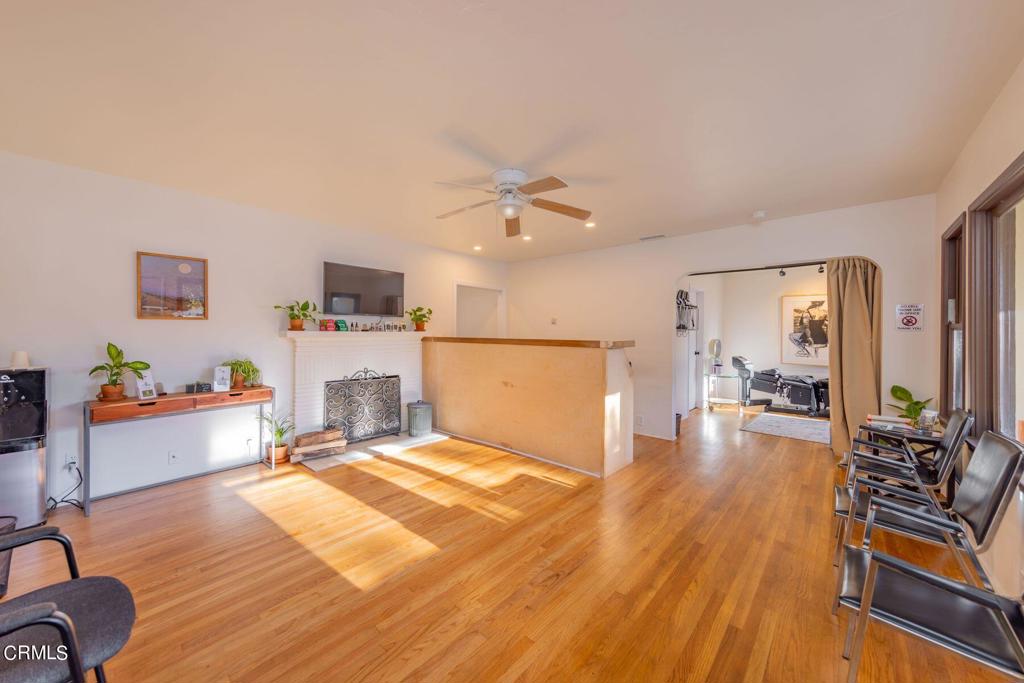 302 N Montgomery Street