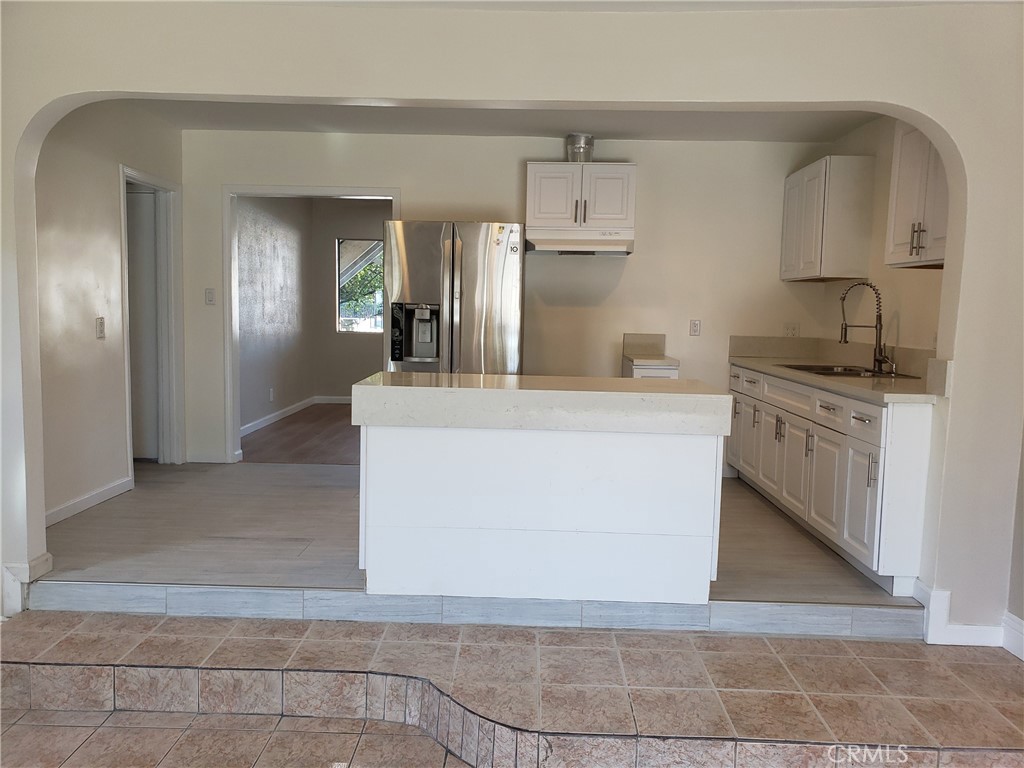 Properties 2 10213 Laurel Canyon Boulevard