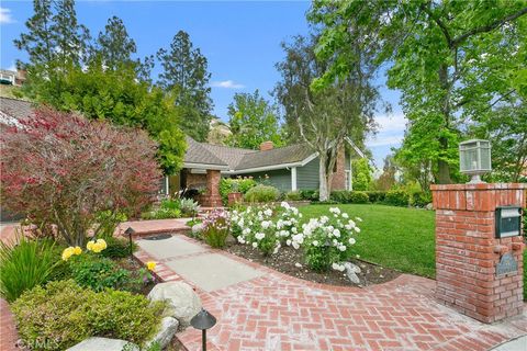 A home in North Tustin