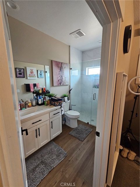 listing image 50