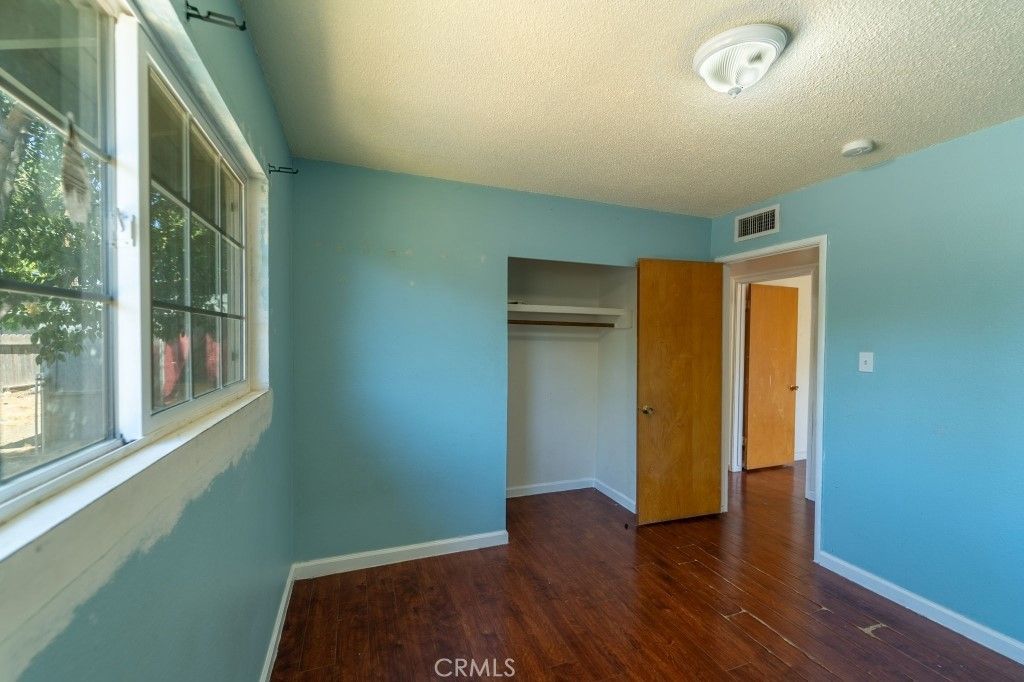 listing image 130721491618907477729