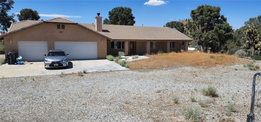 listing image 130729522607934721642
