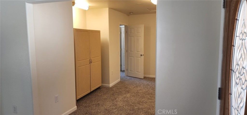 listing image 130729925330363438276