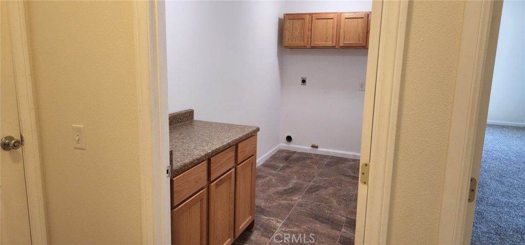 listing image 130721802564892910555