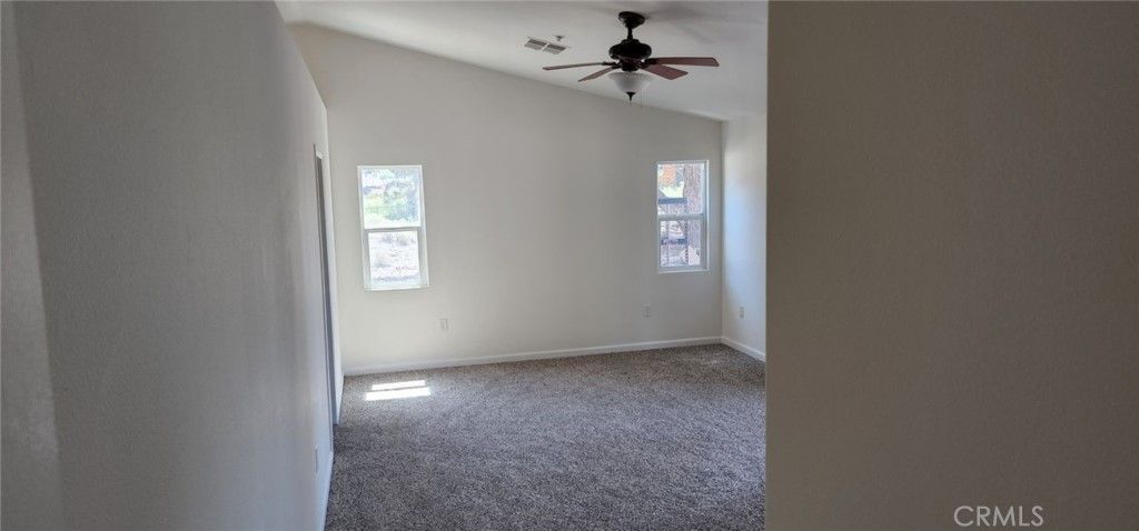 listing image 130725271482501771034