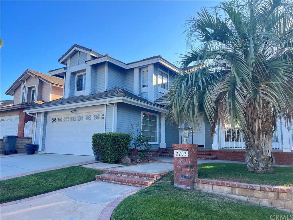 listing image 130725548981035923300