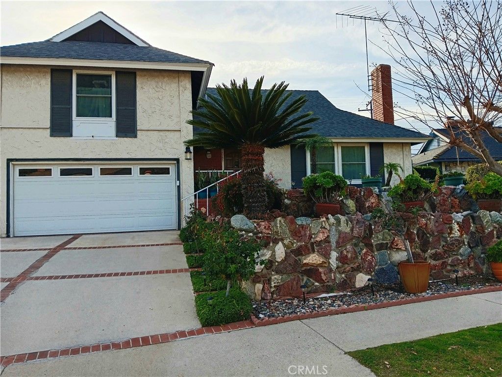 listing image 130729144070239836643