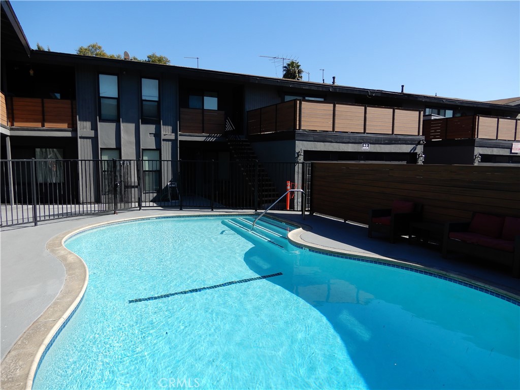 ,Los Alamitos - Residential Income