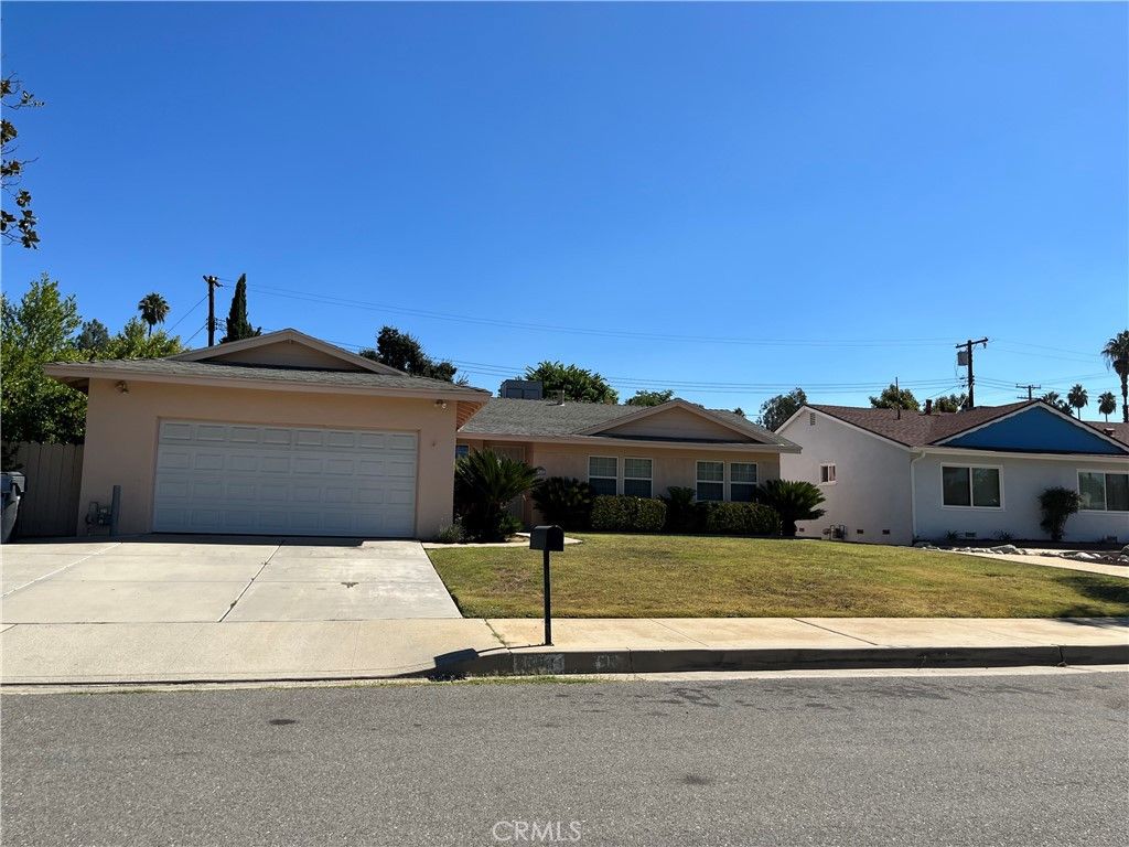 listing image 0