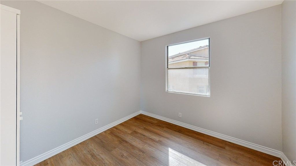 listing image 130725912655089985029