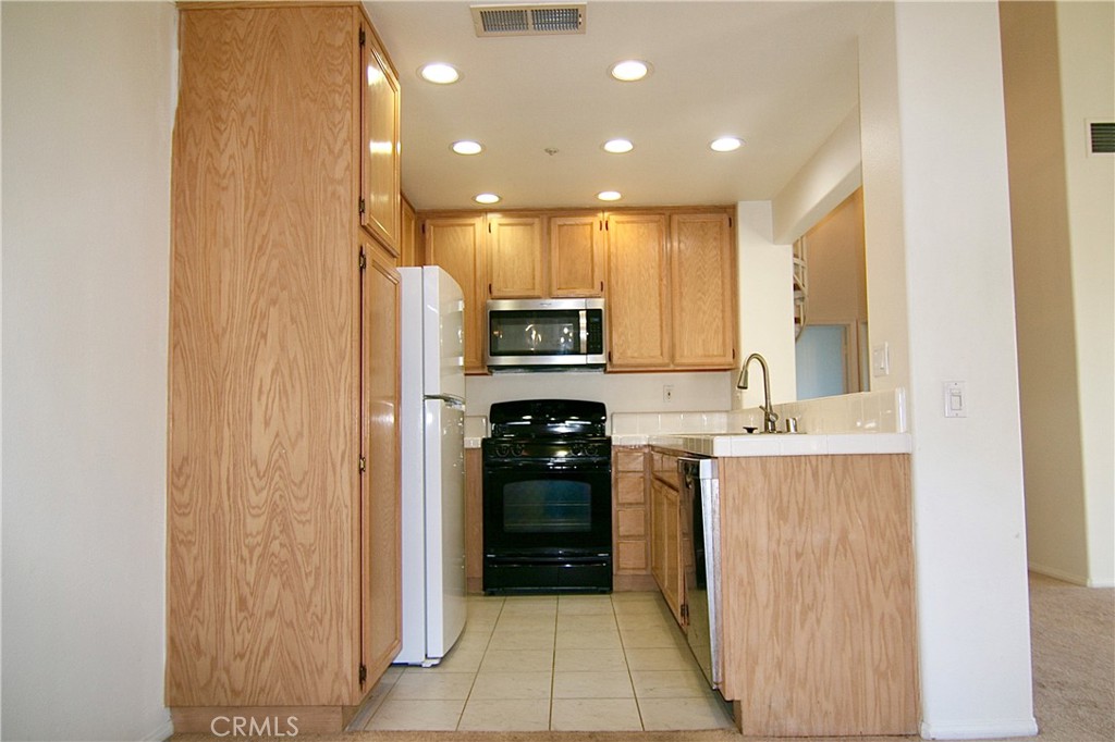 Arcada (ARCA) - Residential Lease