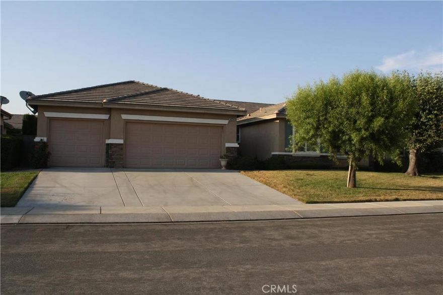 Large expansive floor plan with tile floors and newer carpeting throughout. Center island in kitchen with recessed lighting. Large master bedroom and bath. Rear yard with grass area. This very well maintained home is in a great area of Beaumont close to schools, shopping and freeway access.