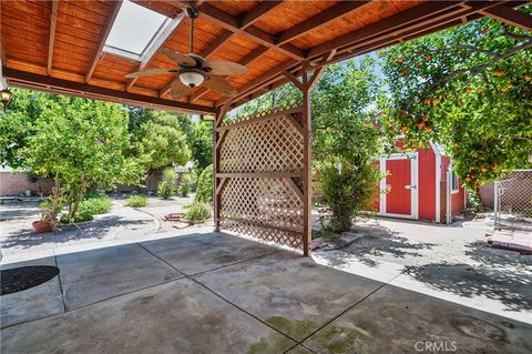 A home in Reseda